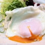 【料理動画】料理初心者でも出来る簡単半熟目玉焼きのレシピ/作り方