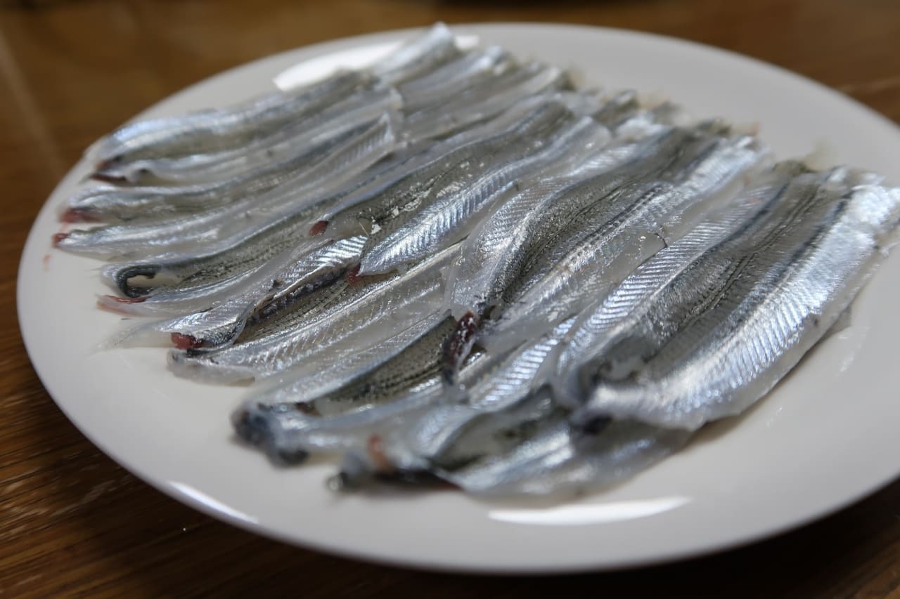 さより サヨリ 細魚の値段 価格相場 旬 栄養 産地とは