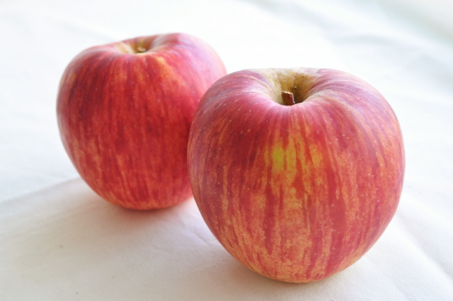 リンゴ 値段 りんご 林檎 1キロ平均433円 相場や旬の情報まとめ